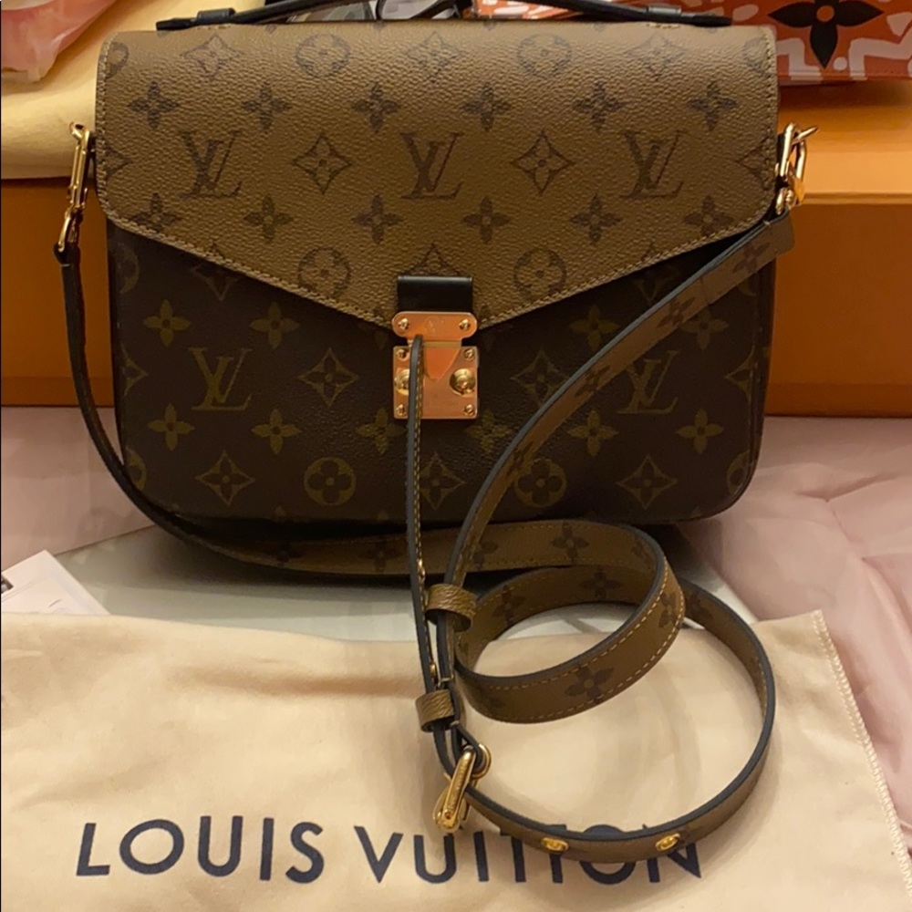 Louis Vuitton Reversed Métis